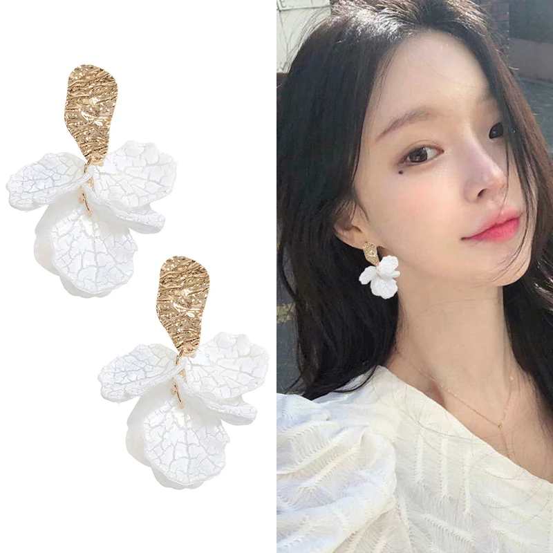 

High Quality 1Pair Exquesite Holiday wind Drop Earring 2 Models Fashion Jewelry White Korean Shell Flower Earring for Girls