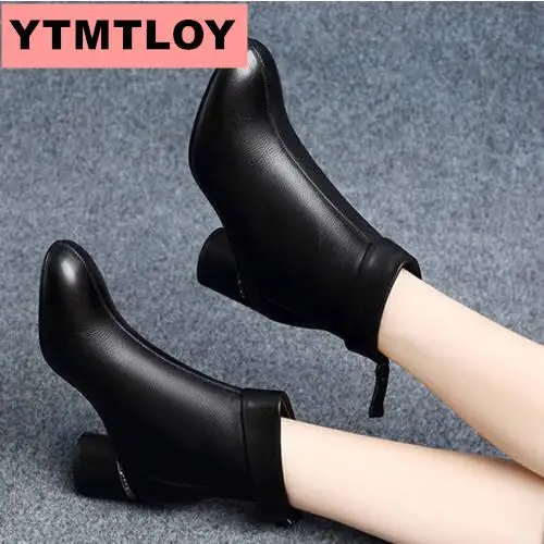 Женские ботинки с острым носком бархатные на высоком каблуке Осень зима