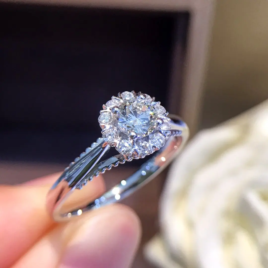 Рисунок 3 - Кольцо из чистого золота с натуральным бриллиантом