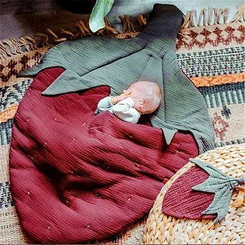 

New Strawberry Infant Baby Sleepsack Newborn Sleeping Bags Soft Cotton Thick Blanket Winter Sweet Cartoon Babies Gifts For Kids