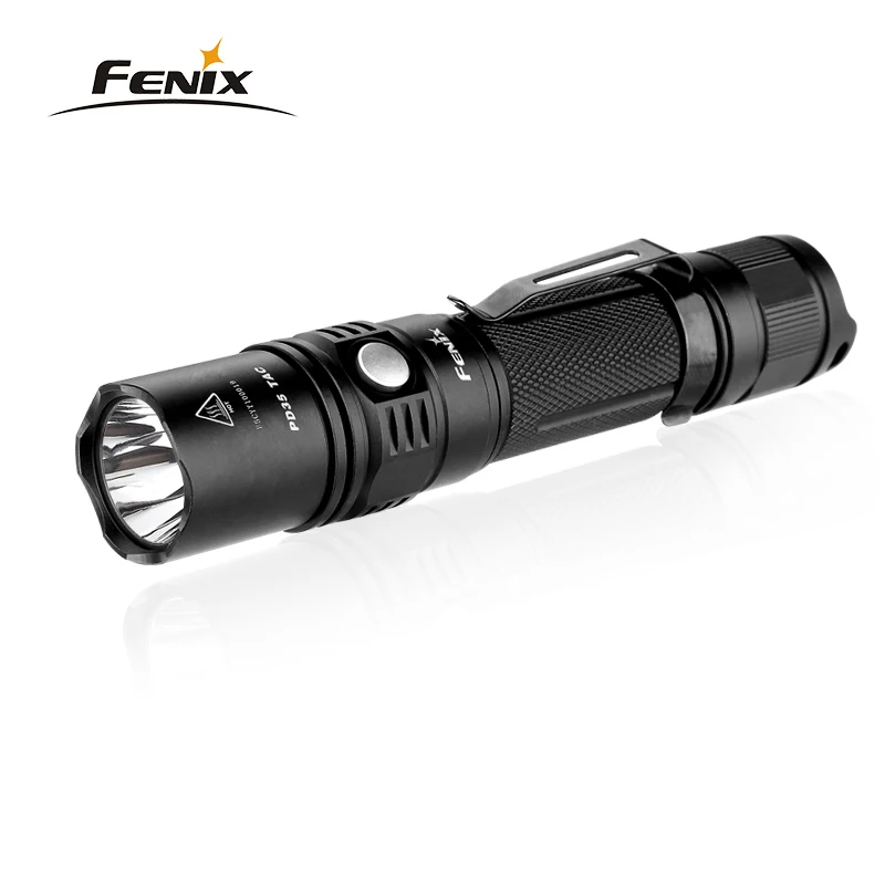Fenix PD35TAC 1000 Lm CREE XP-l V5 DEL tactique lampe de poche DEL Avec 2x CR123As
