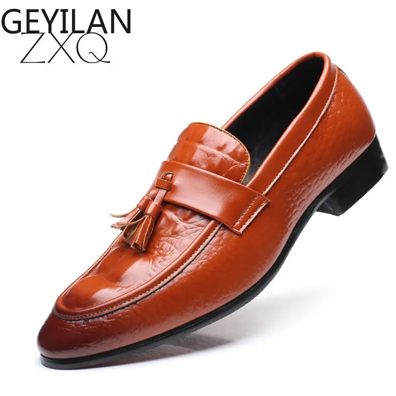 

2019 Oxford Soft Leather Men Shoes Pointed Toe Crocodile Pattern Slip-on Shoes Tassel Spring Autumn Men Shoes Driving Shoes