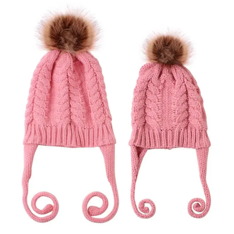 Шапки-бини с двойной косами для родителей и детей; детские вязаные зимние теплые шапки; аккуратное плетение; хорошее сохранение тепла - Цвет: Розовый