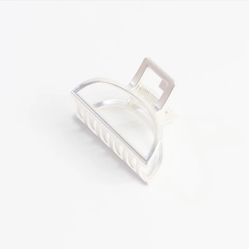 Women Girls Geometric Hair Claw Clamps Hair Crab Moon Shape Hair Clip Claws Solid Color Accessories Hairpin Large/Mini Size - Цвет: Sub-silvery