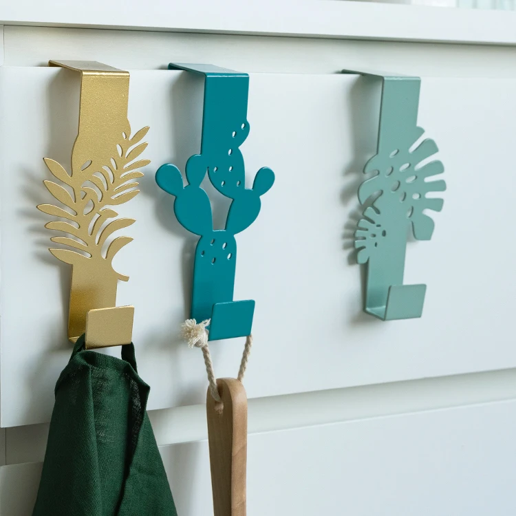 

Creative Free Punching Door Hook a Single Hanger Door Back Hanging Rack for Bag/Cloth/Hat Colorful