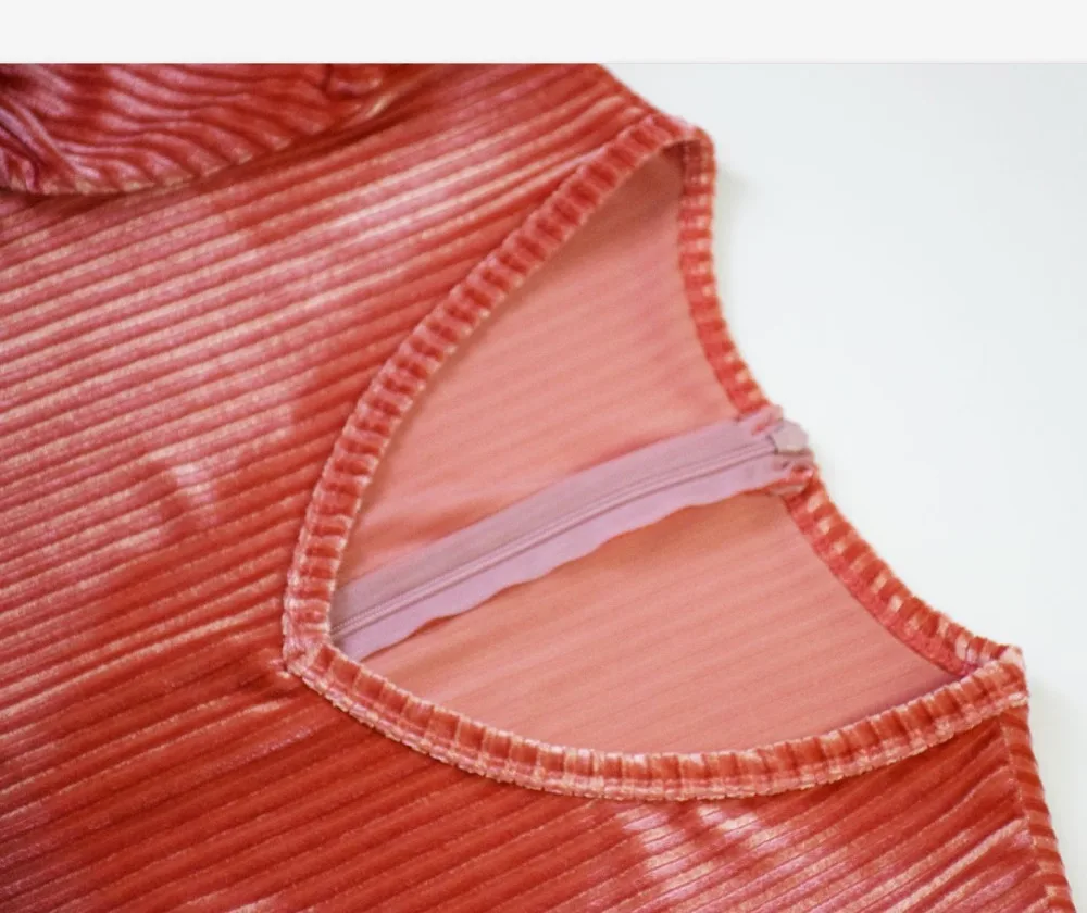 11592334992_966410601