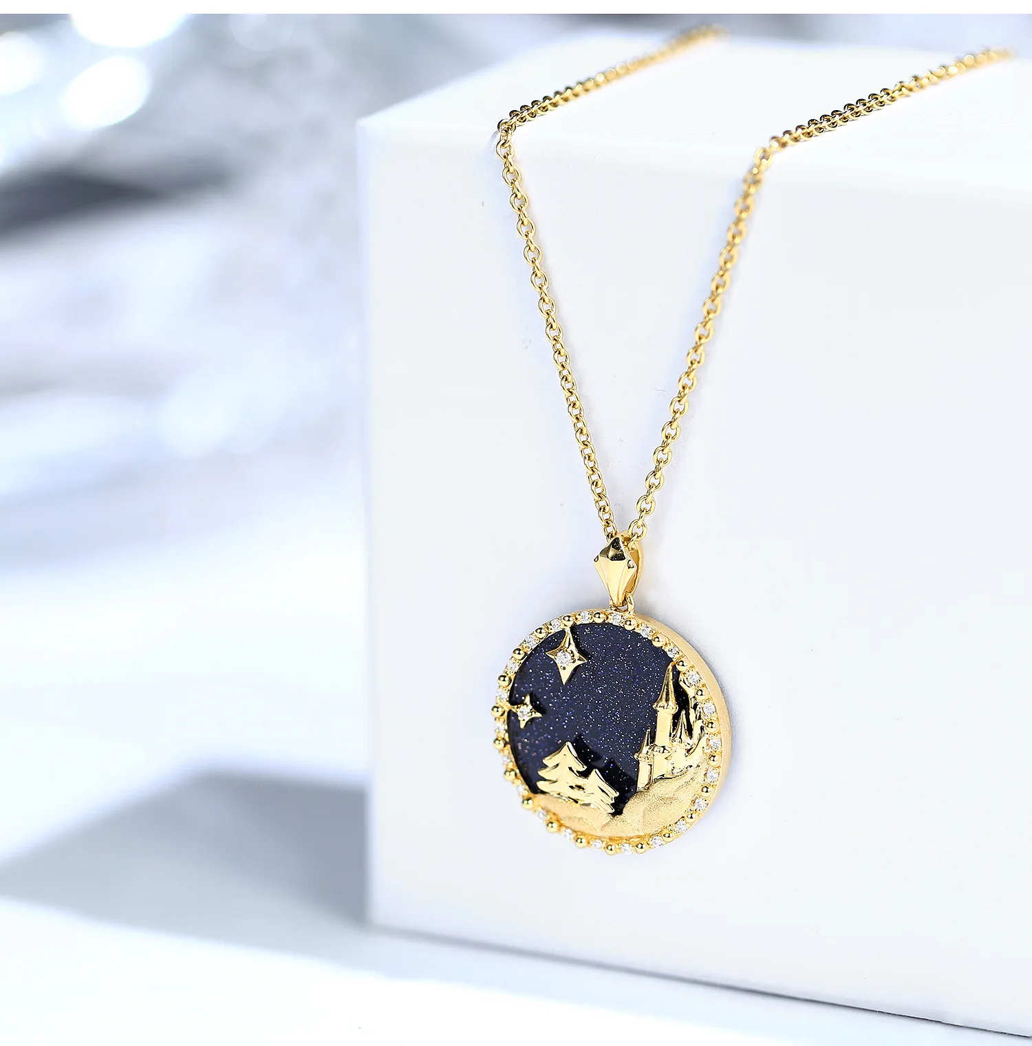 

Trendy Romantic Gold Color Castle Necklace Fine Chain Fors Cocktail Party Women Girls Birthday Gift Charm Short Necklace Jewelry