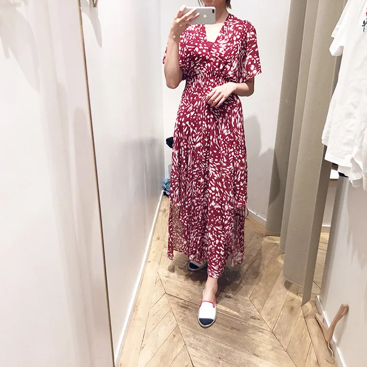 

Single Maje 19 Years Spring And Summer Printed V-neck Slim Fit Slimming Waist Hugging Ladies' Chiffon Printed Feifei Dress