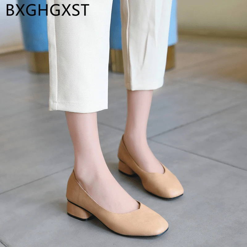 black leather pumps low heel