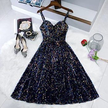 

Young Lady Black Beads Cheongsam Spaghetti Strap Qipao Luxury Sequins Evening Party Gown Backless Oversize Formal Party Dress