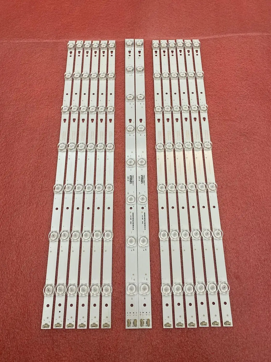 New 14 PCS/set LED Backlight strip for LT-55C550 LED55D08B-ZC14CG-02 LED55D07A-ZC14CG-02 30355008225 30355007206 LED55D8 LED55D7