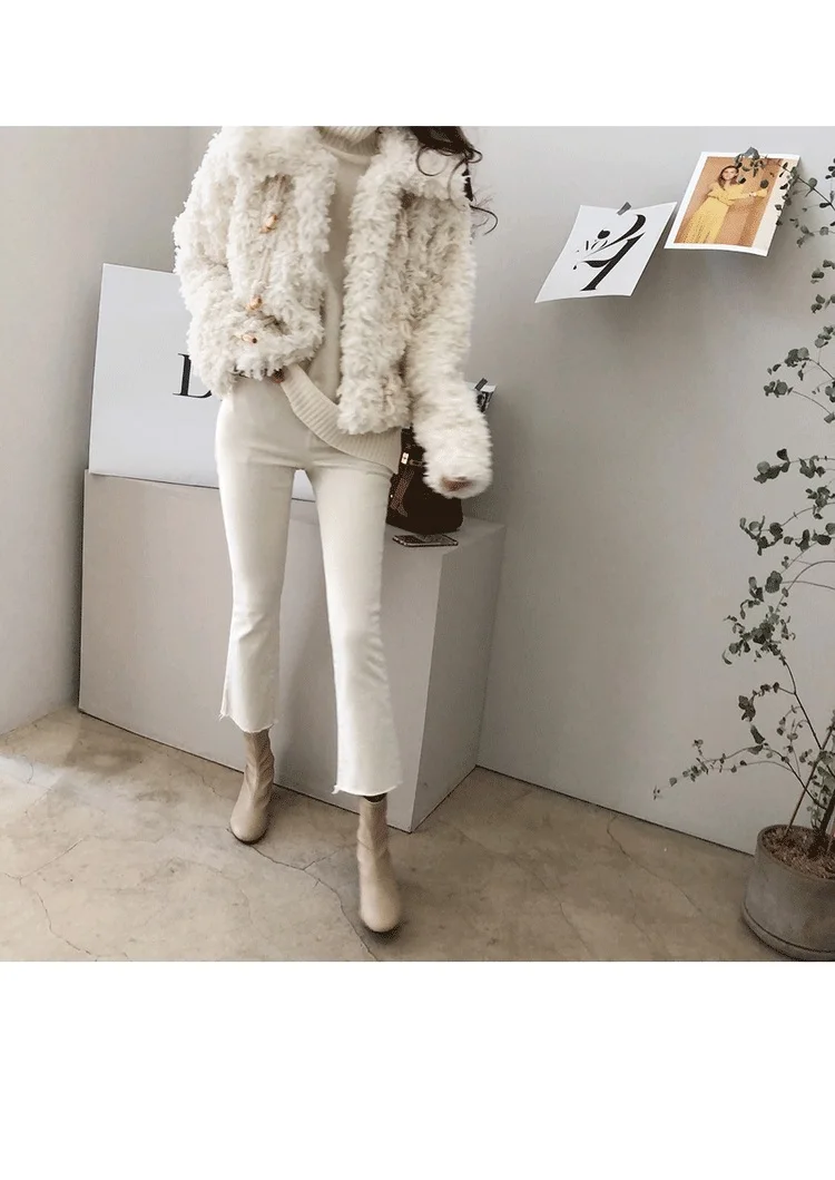 Зимние женские модные короткие пальто из искусственной овечьей шерсти с отложным воротником и роговыми пуговицами, женские белые куртки из искусственного меха w2047