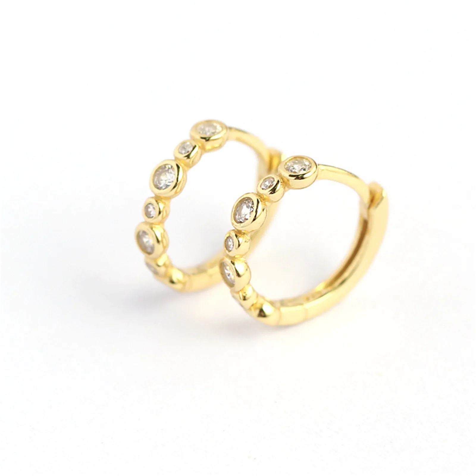 

New Circle Stud Earrings Sterling 925 Silver with Zircon Diamond for Women Gold Color Girl Friend Presents Lady Jewelry Aretes