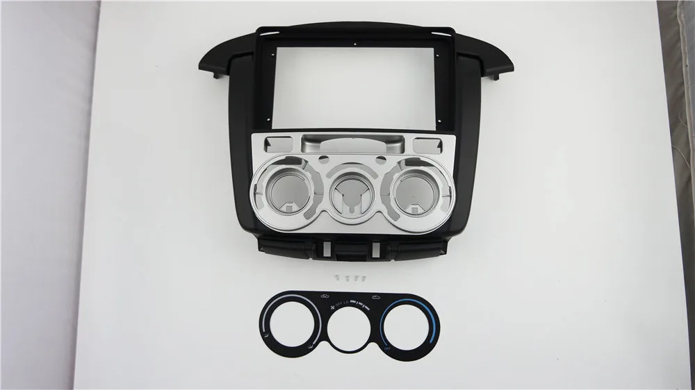 Специальный 9-дюймовый автомобильный Радио Рамка для приборной доски тире Панель для Toyota Innova 2011- головное устройство автомобиля установке стерео
