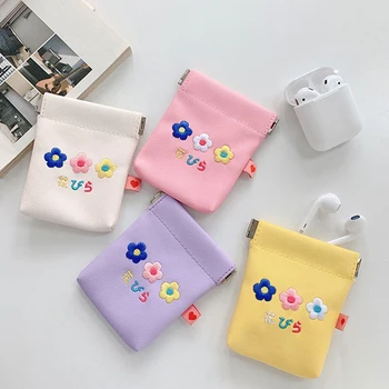 

Embroidery Flower Earphone Bag Women Mini Money Storage Coin Purse Gift Girl leather Purse Bag Headphone Pouch Key Case