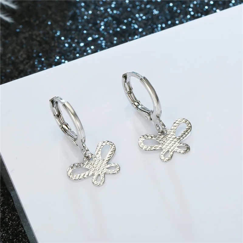 Hollow Butterfly 1Pair Korea Cute Hollow Small Butterfly Hoop Earrings For Women Exquisite Trendy Silver Color Animals Circle Earrings Jewelry - Окраска металла: Hollow Butterfly