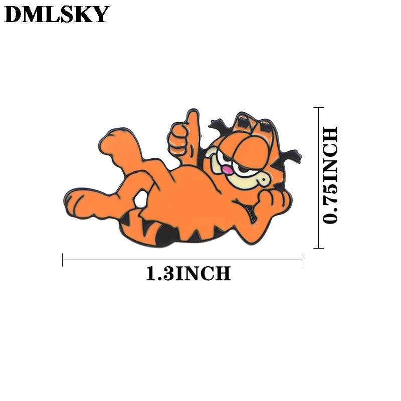 DMLSKY персональная мультяшная кошка, брошь, Металлическая Булавка для женщин и мужчин, булавка для рюкзака, булавка для одежды, значок шапка, булавка, очаровательное ювелирное изделие M4005
