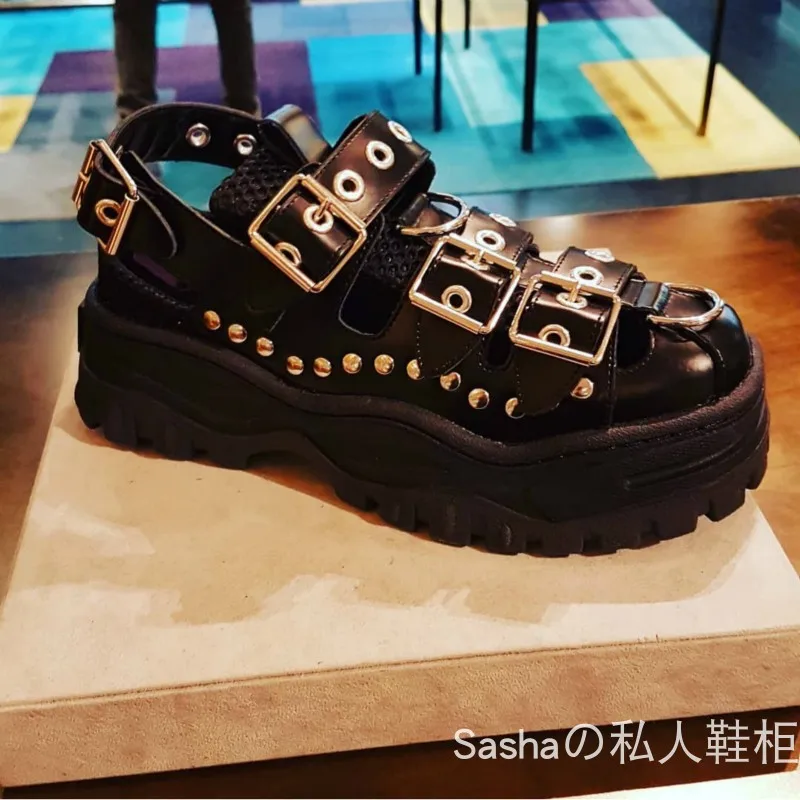

Womens Retro Round Toe Platfrom Gothic Punk Belt Buckle Rivet Studs Shoes Sandals Creepers Japanese Harajuku Black New B169