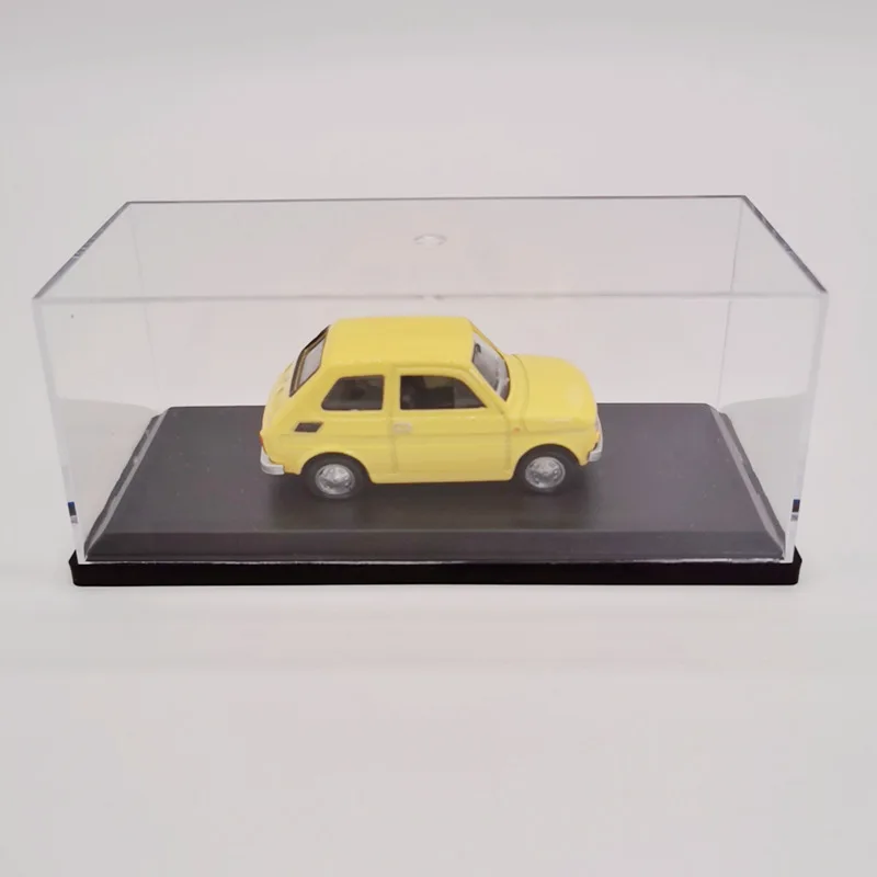 Оригинальная модель 1:43 Fiat 126P из сплава Коллекционная литья под давлением