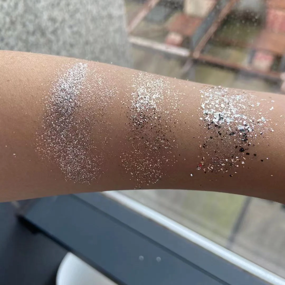 화장품 다이아몬드 실버 파우더 메이크업, 붕규산 유리 코팅 실버 안료 메이크업 매니큐어 페인트 수지 DIY 공급 업체