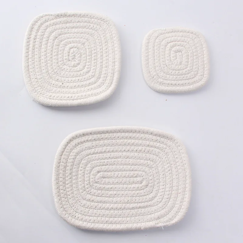 12569118577_1905837338