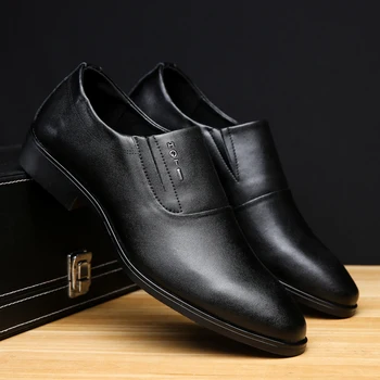 

Men's Split Leather Shoes Soft Anti-slip Rubber Loafers Shoes Man Casual Real Leather Shoes Pointed Toe Oxfords Slip on Shoes