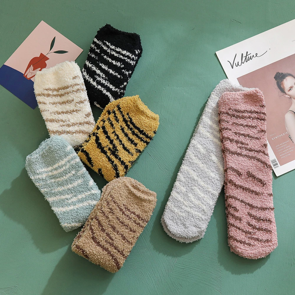 Новые женские удобные леопардовые носки зимние теплые носки для сна домашние пушистые носки коралловые бархатные теплые носки Рождественский подарок Meias