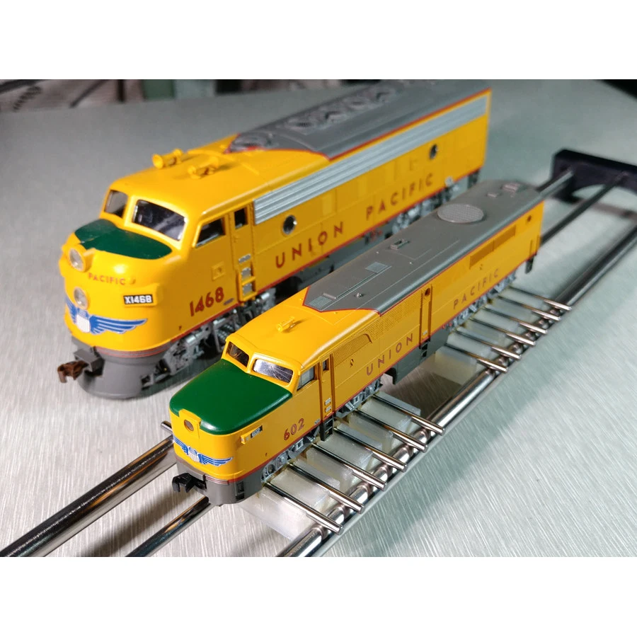 1/160 N Scale Model Train Accessories Treadmill Rail Test Stand Track  Bearing with Connecting Cable for Railway Rolling Roads