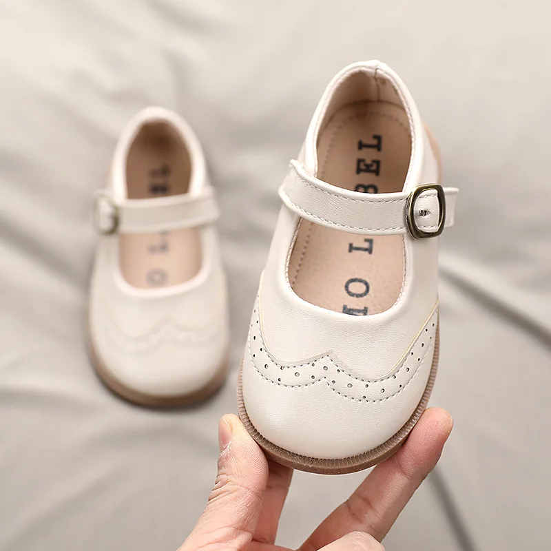 Zapatos de espectáculo de cuero negro para niña, zapatillas pequeñas de princesa, Primavera, novedad, moda, niños, E571, 2021