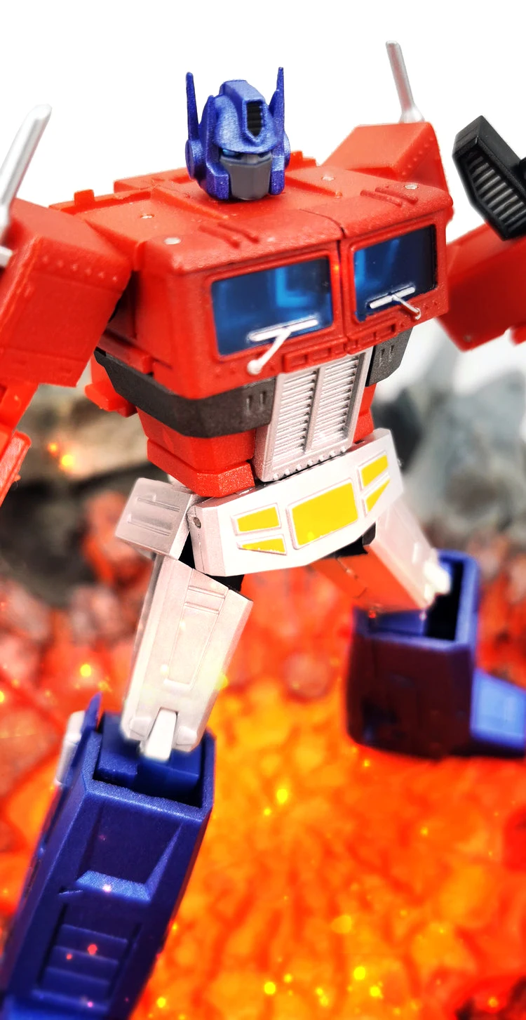 optimus prime robot toy