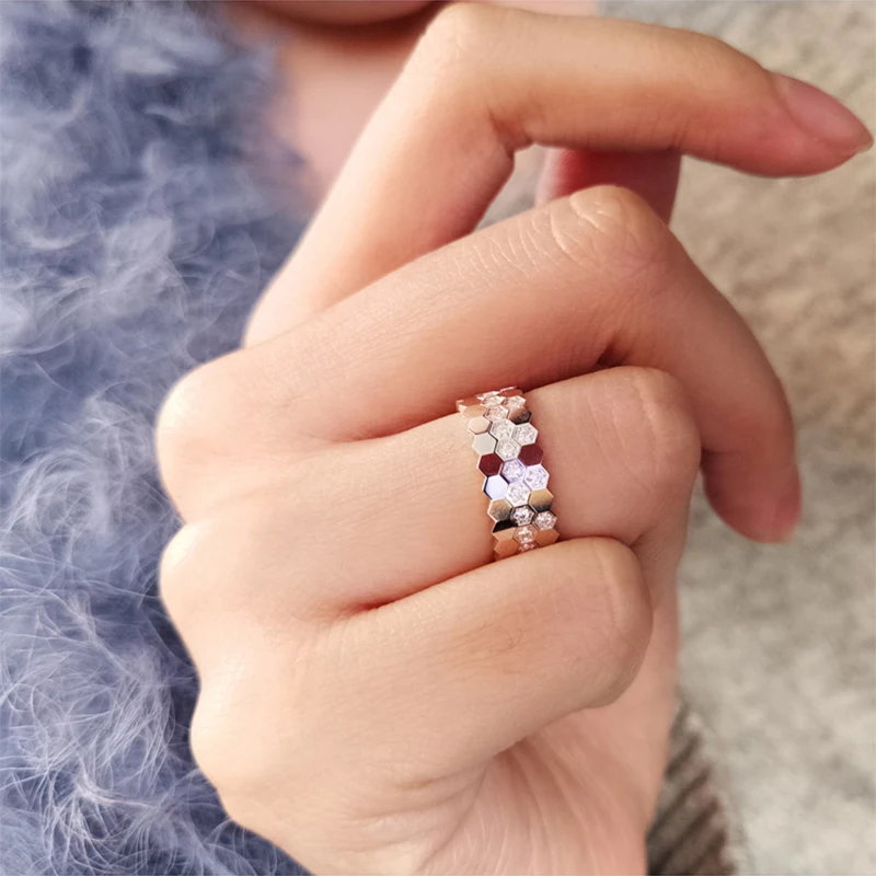 16233817311_1492657371