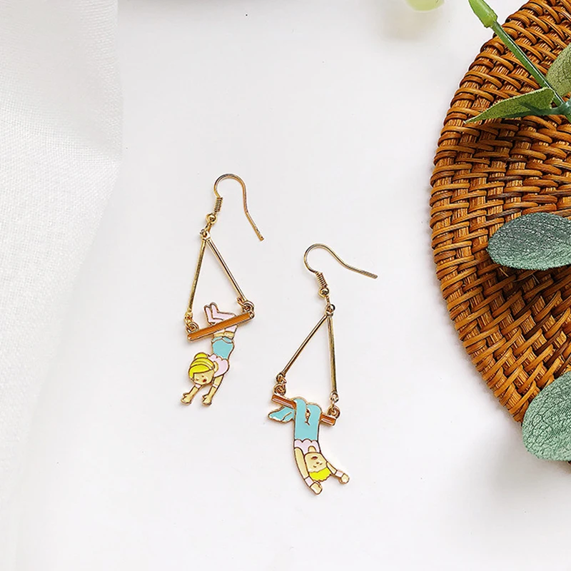 Женские Простые индивидуальные висячие серьги оригинальные с отверстиями без