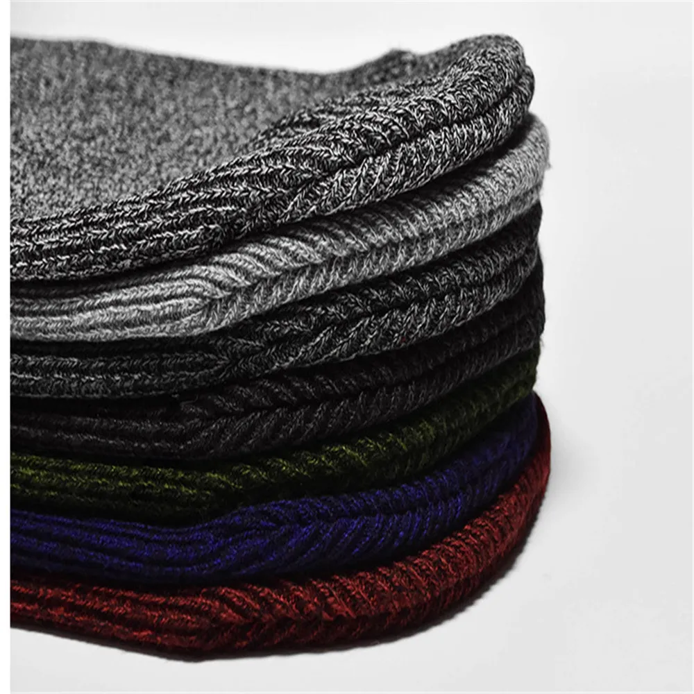 Шапка бини Мужская зимняя вязаная теплая шапка для верховой езды однотонная