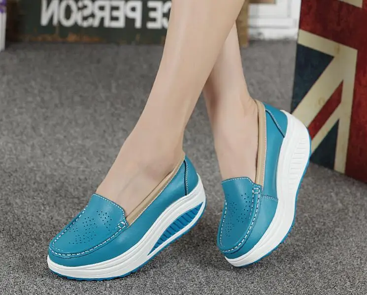 Настоящая фотография из натуральной кожи; женская модная обувь на танкетке; Повседневные тапочки; женская обувь на платформе с цветочным принтом размера плюс. SPP-8102 - Цвет: blue