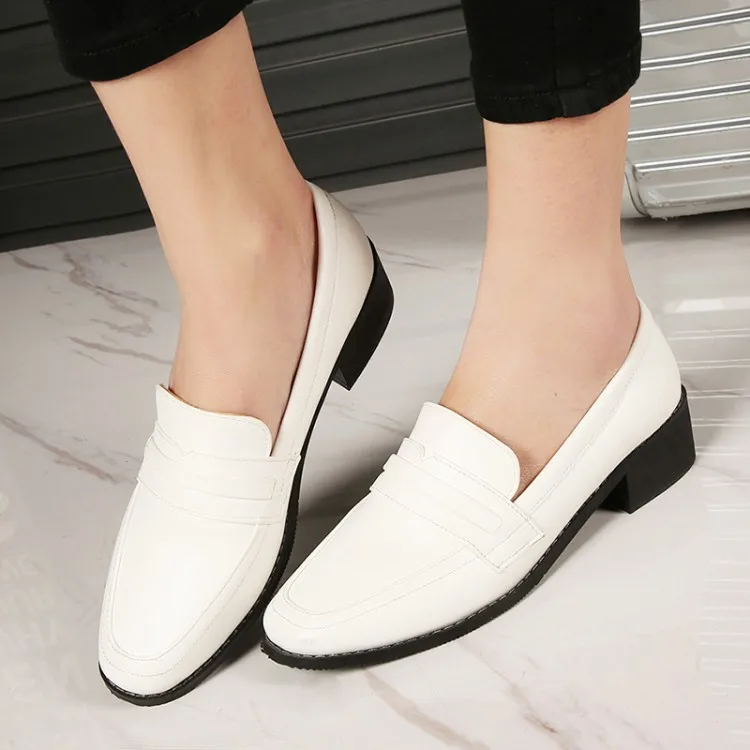 12143023886_1390563750