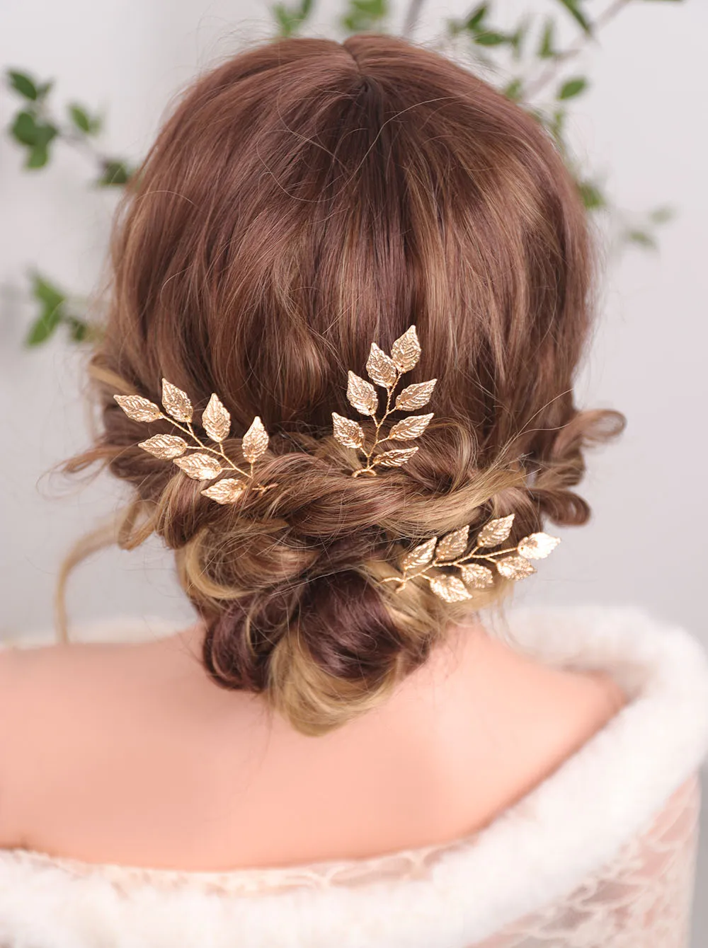 Golden Hair Pins Banquet Headwear Vintage Leaf Headdress Minimalist Wedding Hair Metal Accessories hair accessories bridal hair accessories