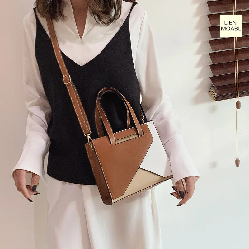 Net red small bag female 2020 autumn and winter new tide fashion Korean wild one-shoulder portable square bag retro messenger ba