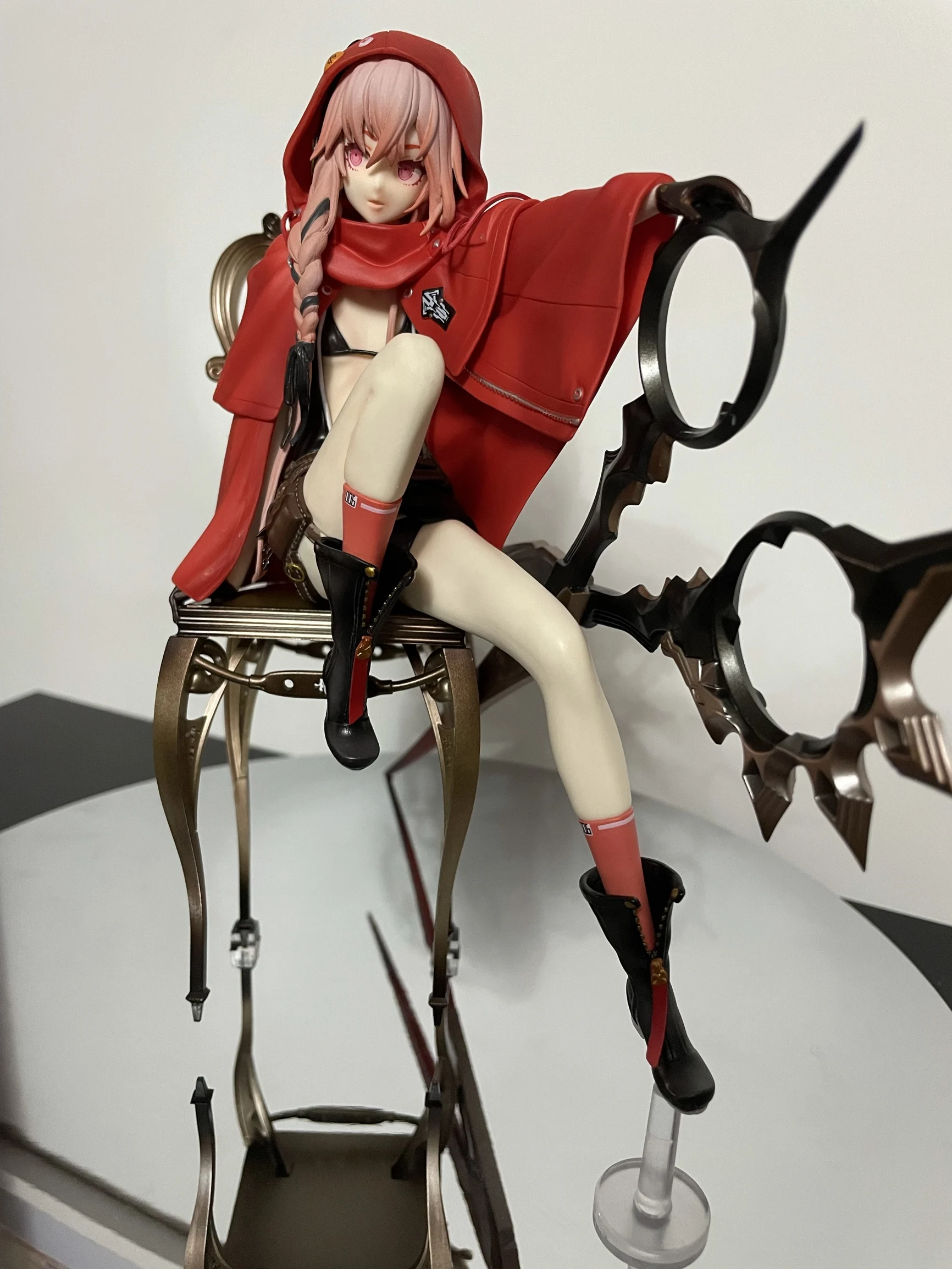 MAGIC MOULD AKA Re:2ing　麗しき赤の狩人 neco氏が描く「赤の狩人」より、耽美的なスレンダー少女が再現