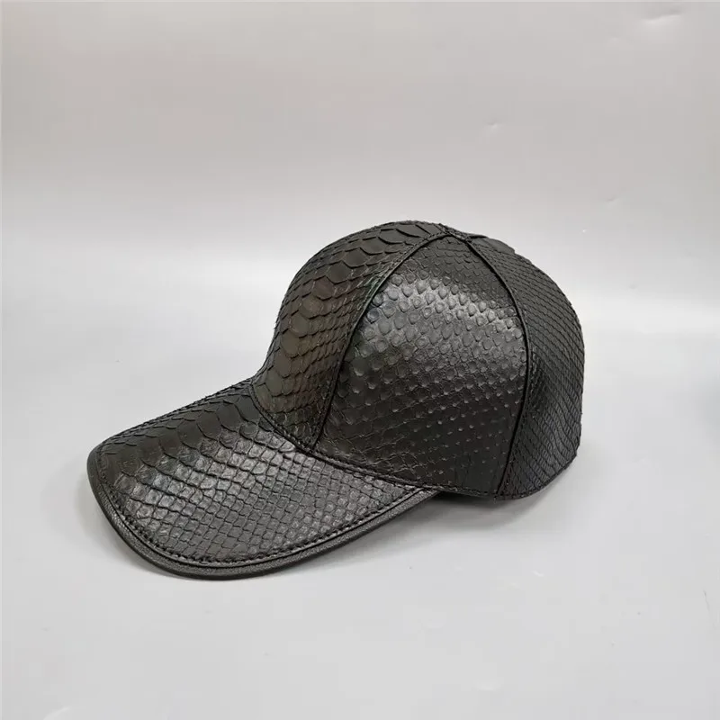 Рисунок 5 - Бейсболка унисекс из натуральной