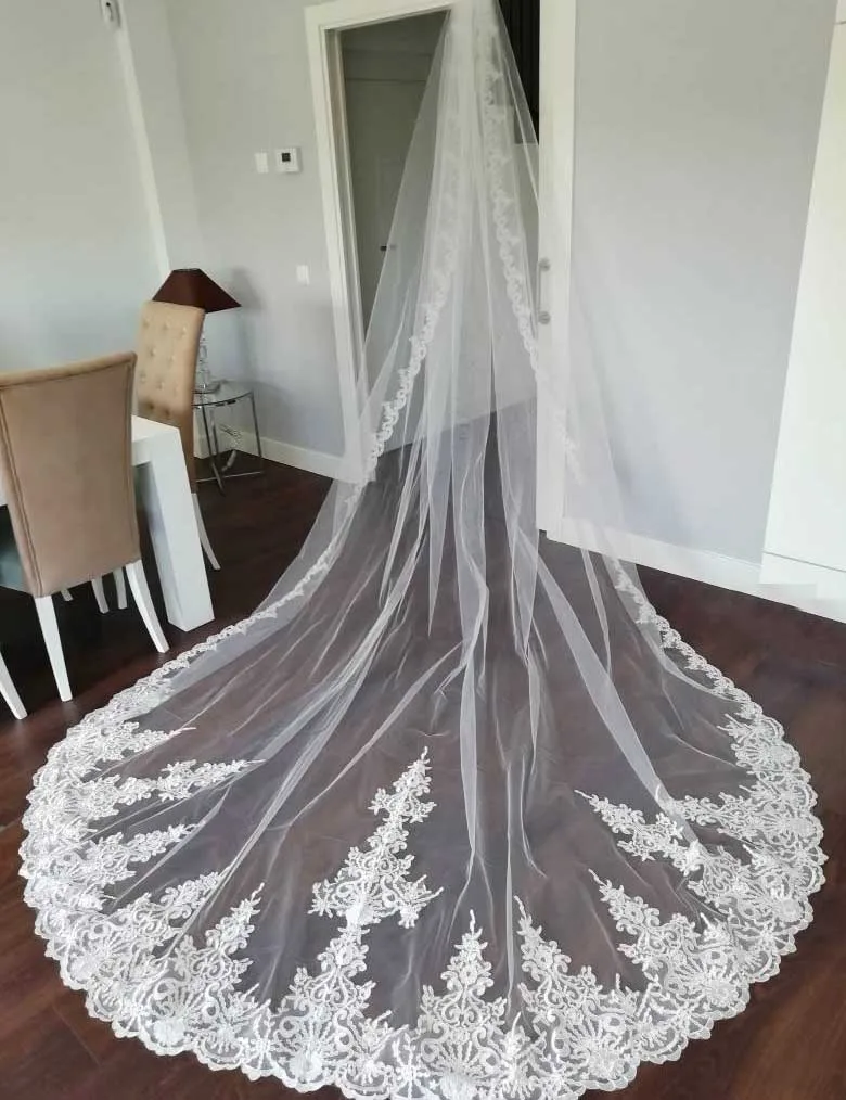 High Quality Neat Lace Long 4 Meters Wedding Veil with Comb 400cm One Layer Bridal Veil Bride Accessories Voile Mariage new real photo 4 meters long voile mariage lace wedding veil tulle bridal veils with comb bride wedding accessories veu de noiva