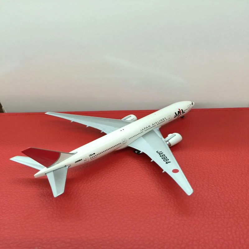 1:500 оригинальная посылка Boeing 777-200 Jal Jet пассажирский самолет статический дисплей коллекция литья под давлением Рождественский подарок