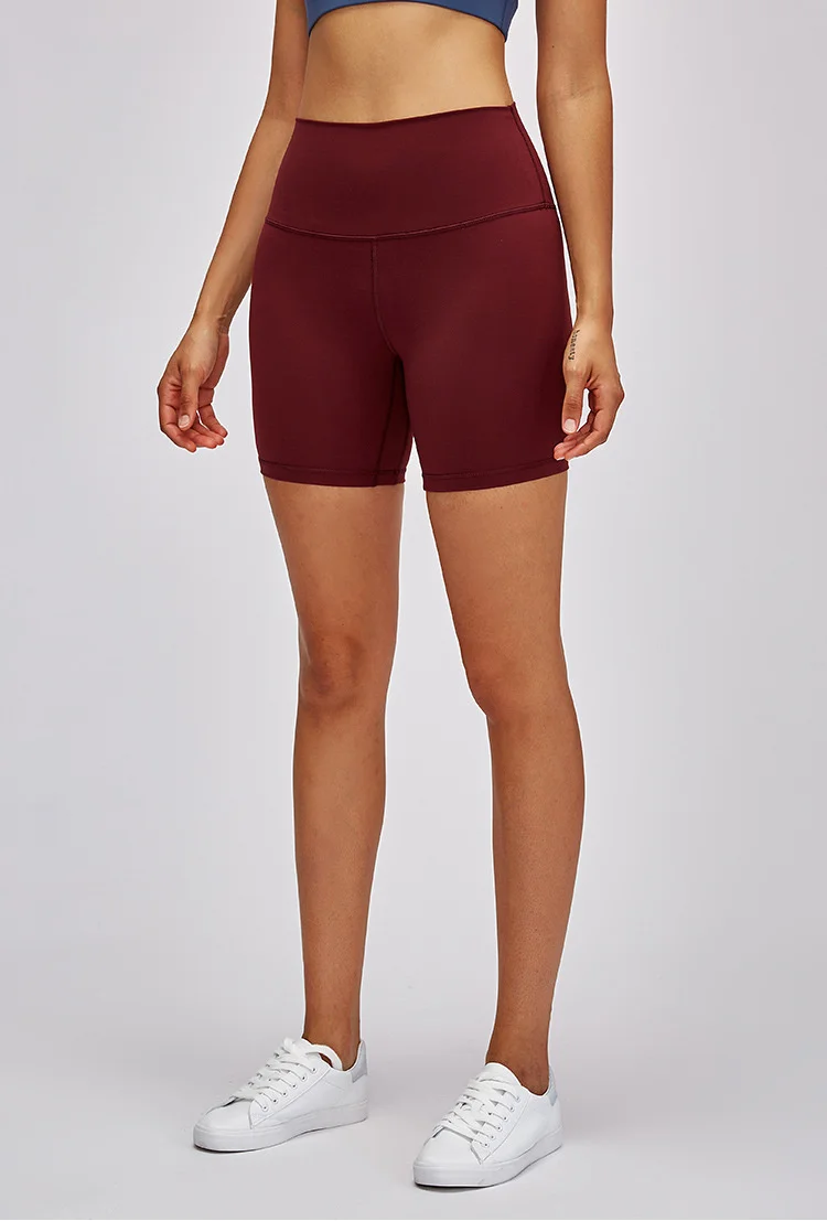 Шорты спортивные облегающие женские. Шорты спортивные ультра эластичные Uniqlo.