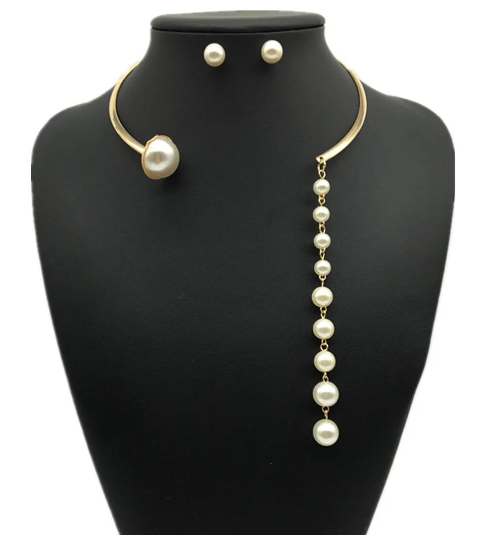 

Europe And America Star Alloy Neck Ring Choker Pearl Pendant Necklace Set Hot Selling Accessories Necklace