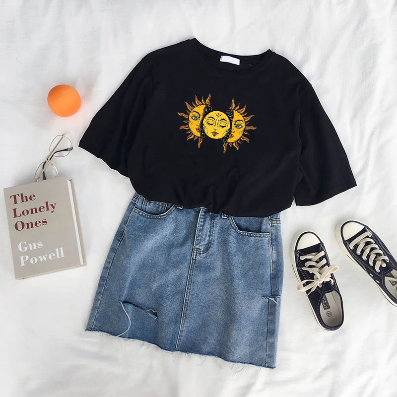 New Harajuku Women's Solar Eclipse Sun And Moon T-Shirt Vintage Fashion Aesthetic Grunge Tee Hipsters Gothic Clothing