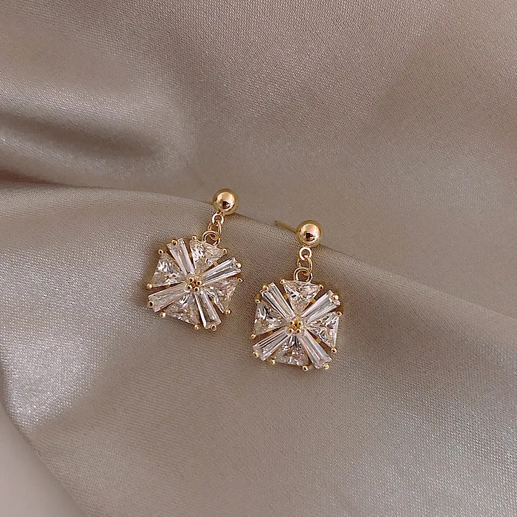 

925 Silver Needle Fashion Micro-inlaid Super Flash Zirconia Square Earrings Geometric High-end Ear Drop women Retro Fine Jewelry