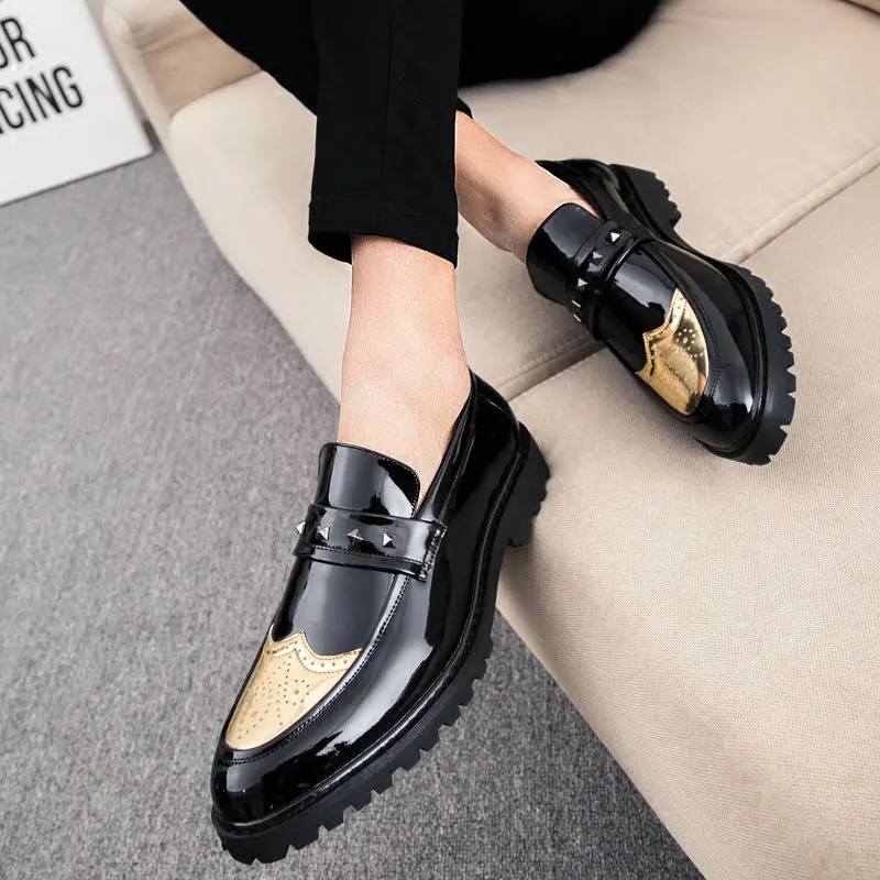 

New rivet Patent leather Men Dress Shoes Evening Party Wedding Shoes Male Daily Office Suit Chaussures Hommes Shoes A51-72