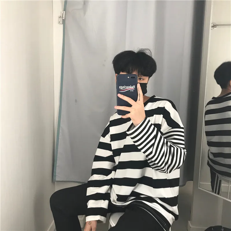 fall Original 2019 New Arrival Gingham Patchwork Men's long sleeves hip hop streetwear Creative minimalist Vogue man's T-shirt fall Original 2019 New Arrival Gingham Patchwork Men's long sleeves hip hop streetwear Creative minimalist Vogue man's T-shirt