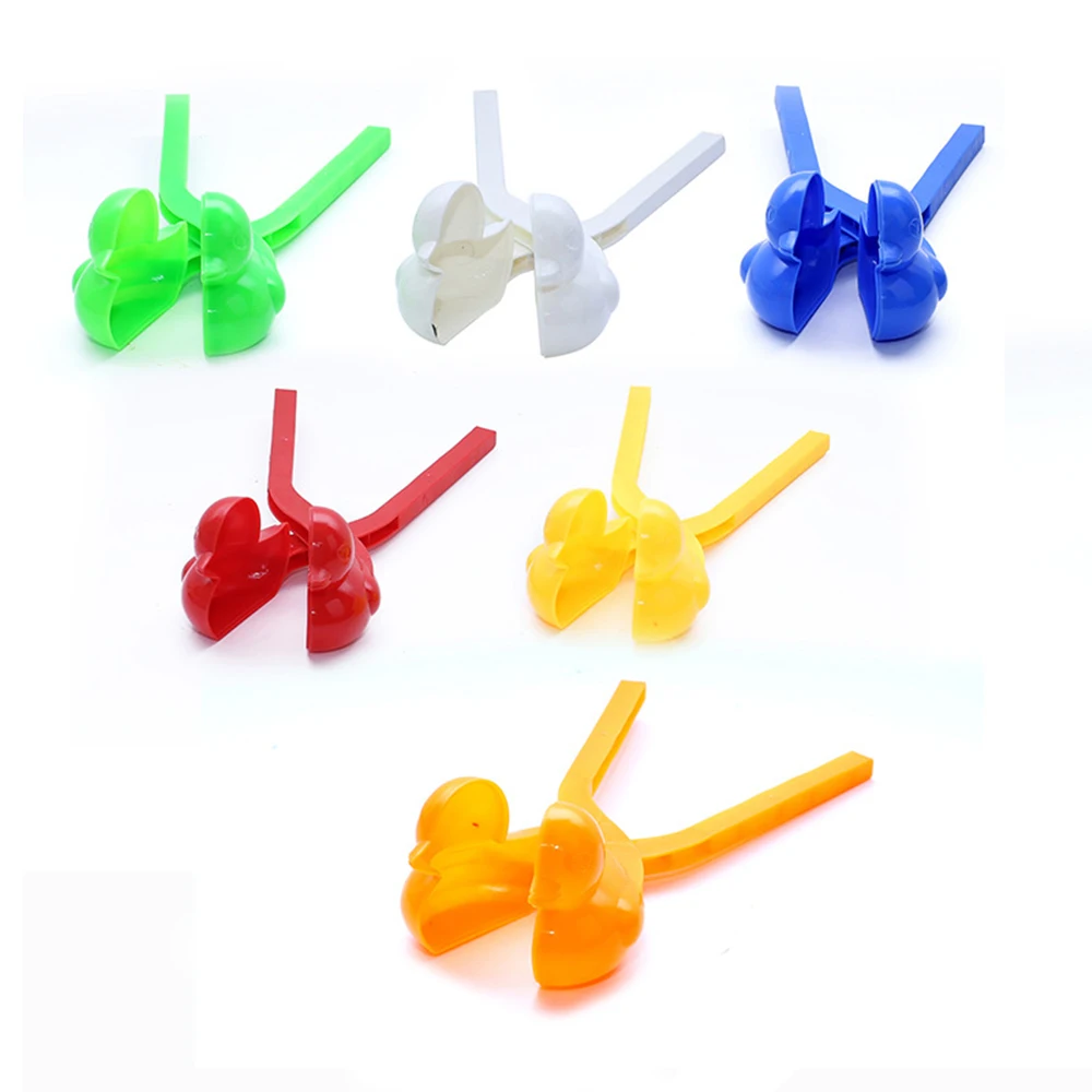 Cartoon Lovely Duck Shaped Snowball Maker Clip Children Outdoor Winter Snow Sand Mold Tool