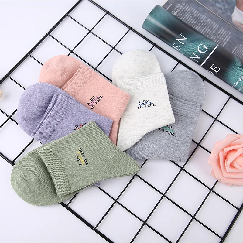 

Socks Women's Tube Socks College Style Cotton Socks Autumn and Winter Student Socks Simple and Versatile Women's Socks