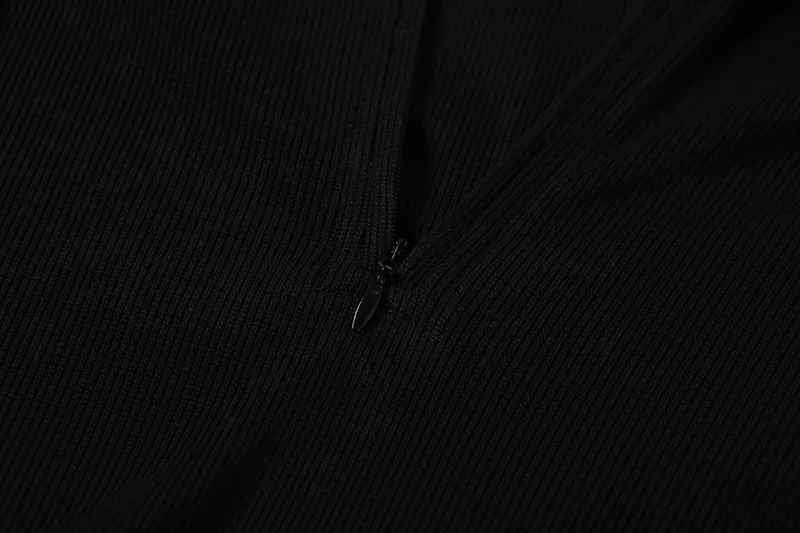 12592667418_1973477789